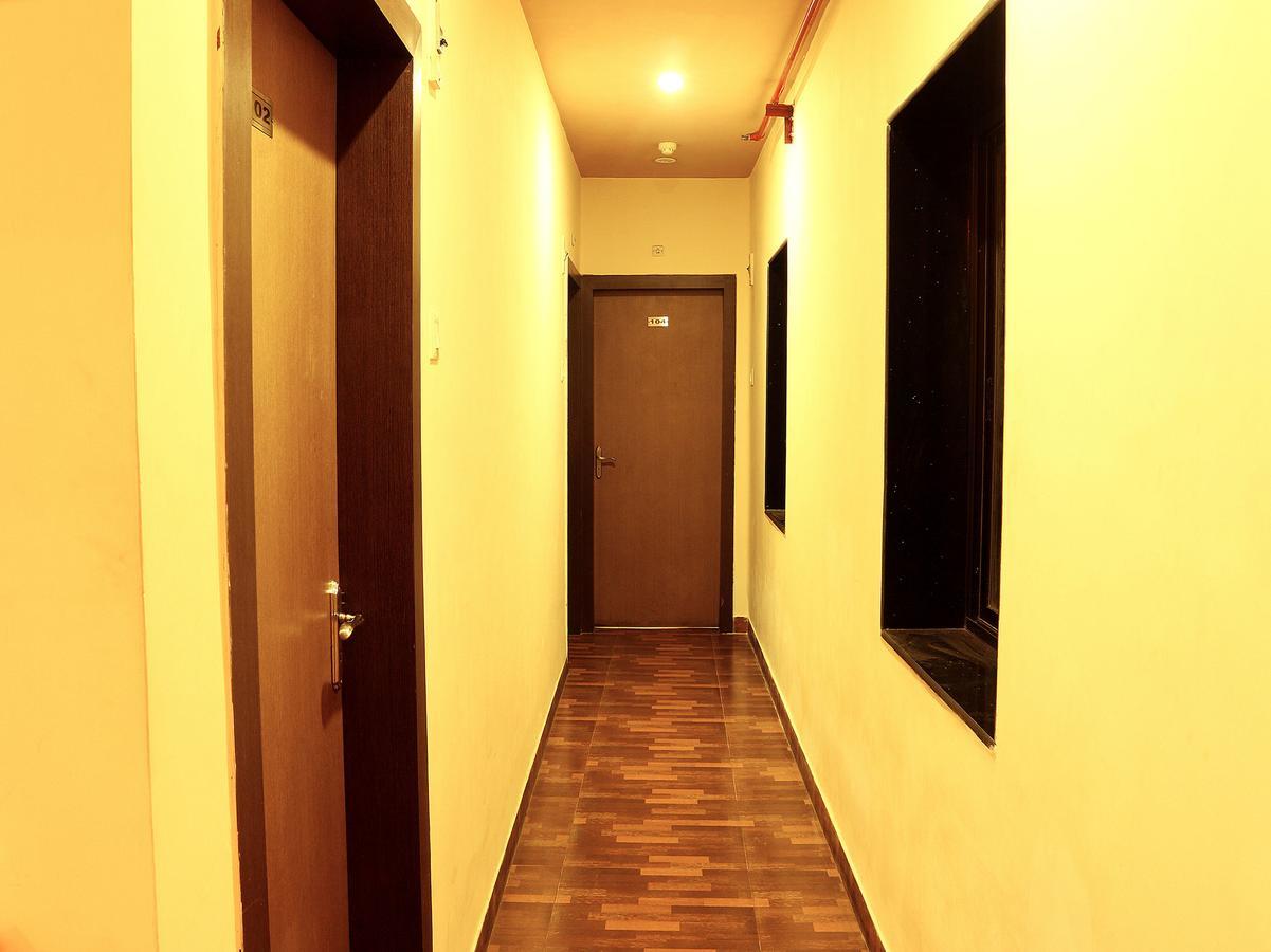 Hotel Trimoorti Calcutta Exterior foto